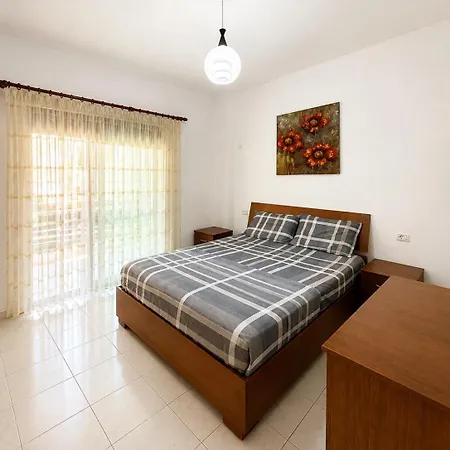Beachfront Escape * Durrës